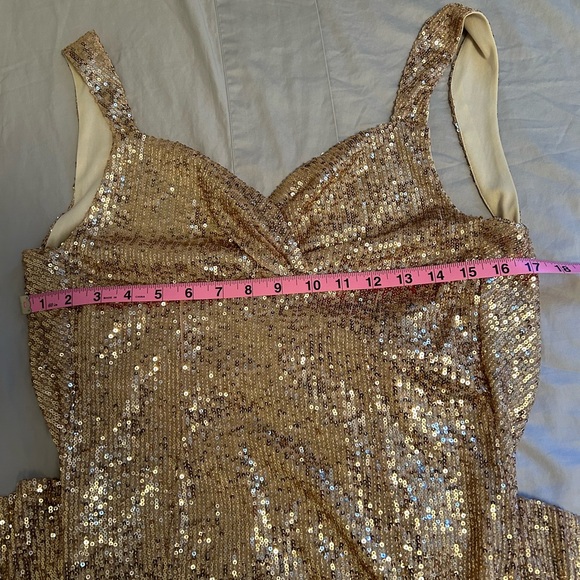 gold sequin maxi cowl back dress size 6 - taylor swift fearless look - Picture 7 of 13
